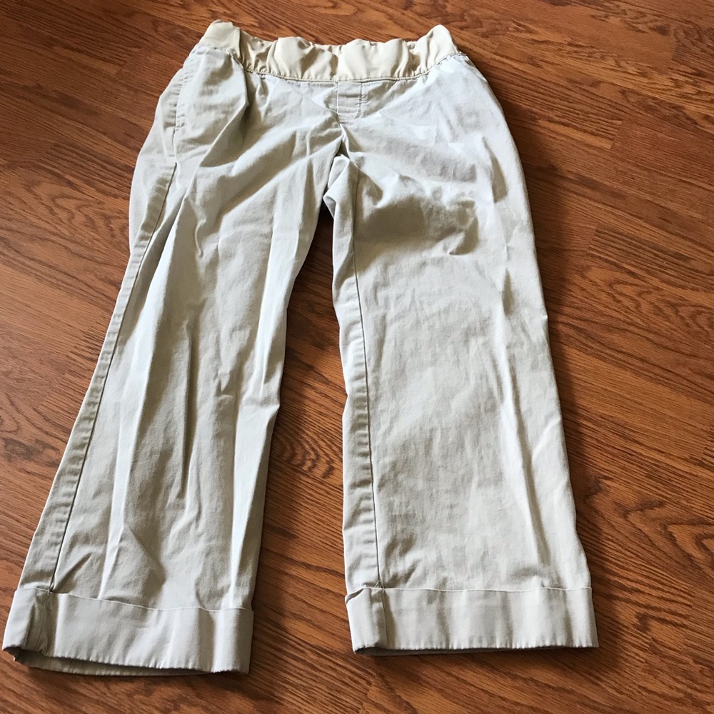 Gap Maternity cropped pants size 8.